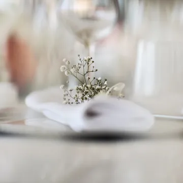 Bröllopsdukning på Villa Långbers.